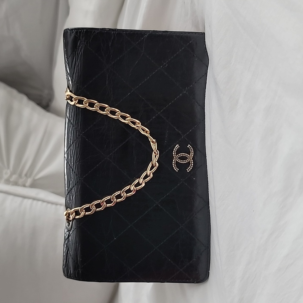 Black Chanel WOC